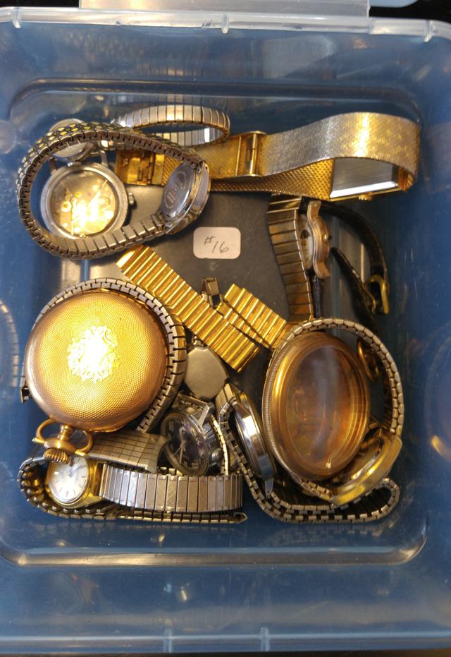 Tub of watches and cases including 2 pocket watch cases, both with crystals (1 hunter case).